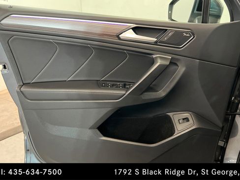 Used 2024 Volkswagen Tiguan SEL R-Line image 14