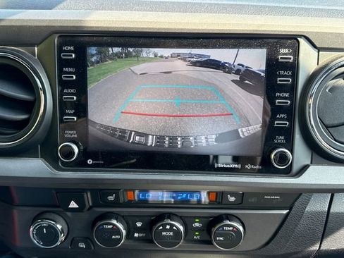 Used 2022 Toyota Tacoma TRD Sport w/ TRD Premium Sport Package AWD/4WD image 29
