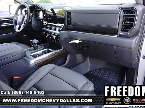 New 2025 GMC Sierra 1500 Elevation w/ Elevation Premium Package image 12