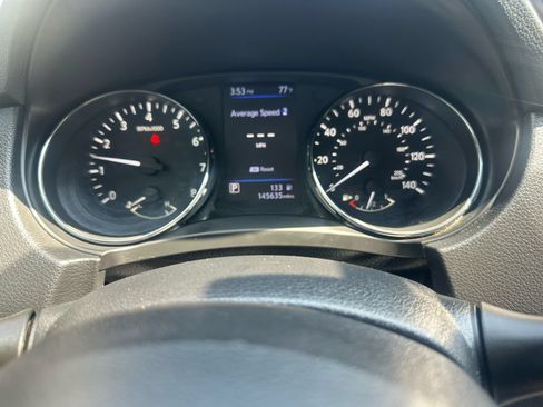Used 2018 Nissan Rogue S AWD/4WD image 5