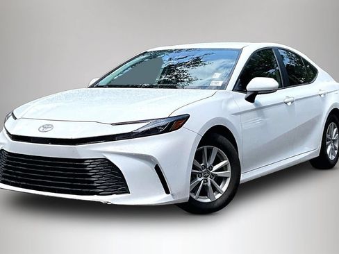 Used 2025 Toyota Camry LE FWD image 1