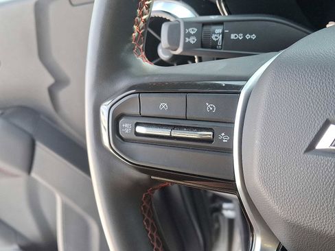 Used 2024 Chevrolet Colorado Z71 w/ Z71 Convenience Package 2 image 22