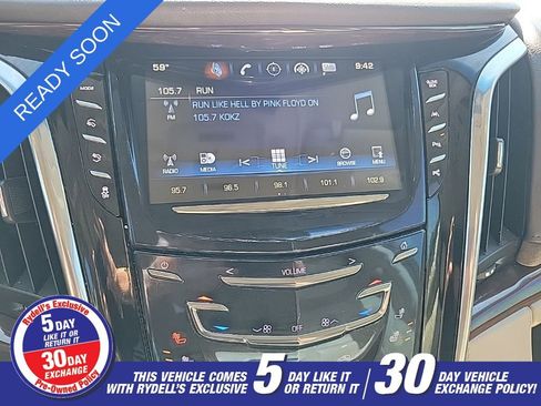 Used 2017 Cadillac Escalade Premium Luxury AWD/4WD image 14