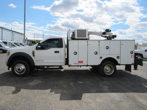 Used 2019 Ford F550 4x4 Regular Cab Super Duty image 6