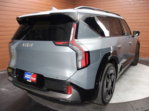 Used 2024 Kia EV9 GT-Line image 17