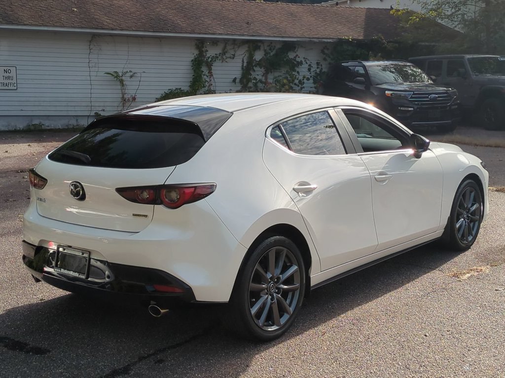 Used 2022 MAZDA MAZDA3 s FWD image 4