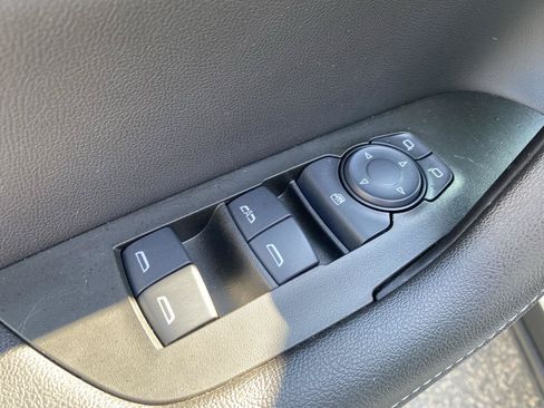Used 2025 Chevrolet Blazer LT AWD/4WD image 17