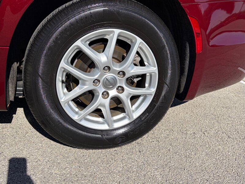 Used 2020 Chrysler Pacifica Touring-L FWD image 27