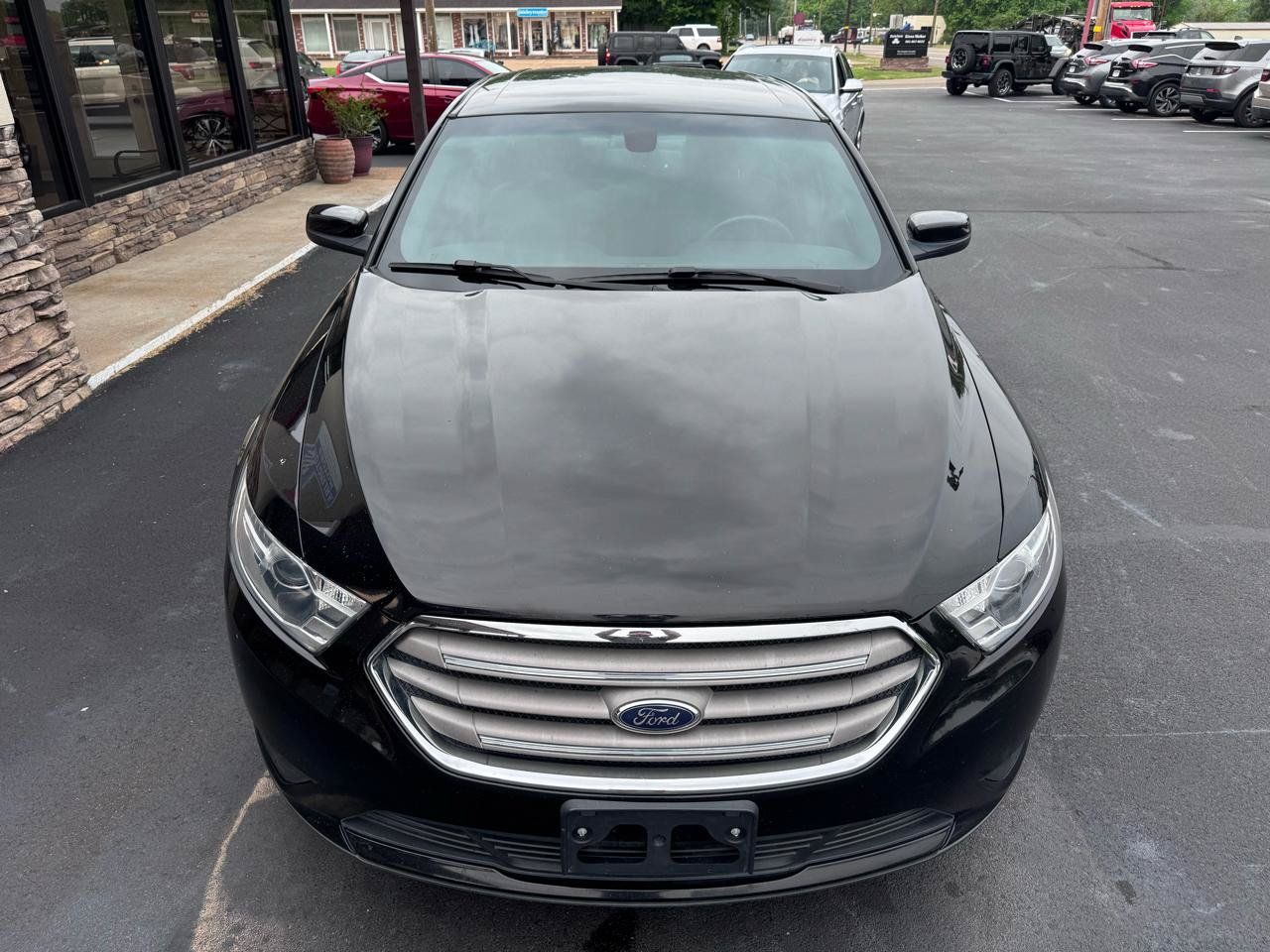 Used 2018 Ford Taurus SEL w/ Equipment Group 201A FWD image 19