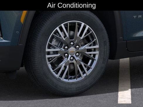 New 2025 Chevrolet Traverse LT w/ Enhanced Driving Package image 10