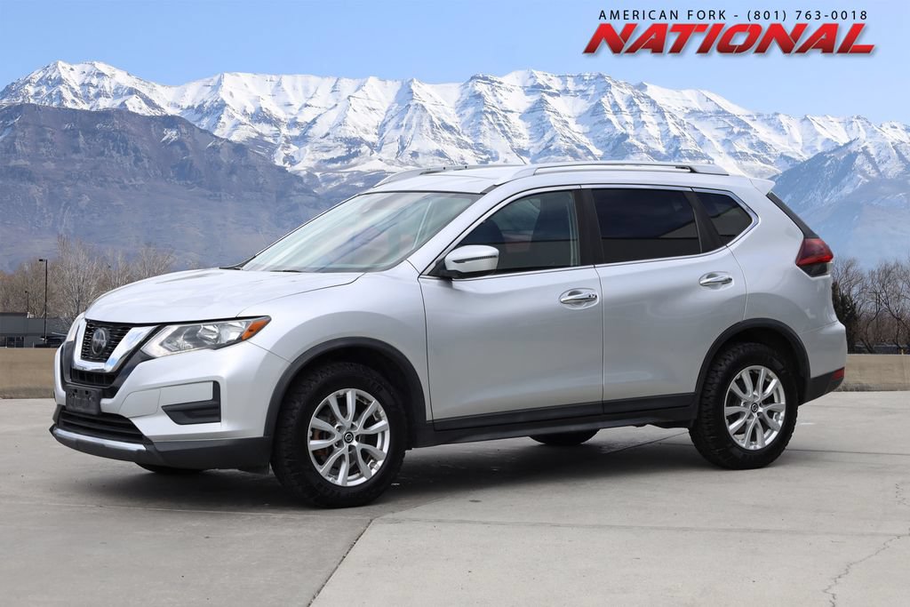 Used 2020 Nissan Rogue SV AWD/4WD image 1