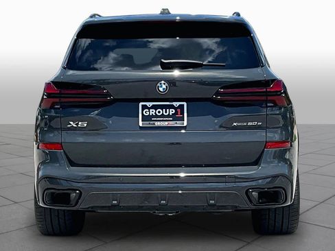 Used 2026 BMW X5 xDrive50e w/ M Sport Package AWD/4WD image 4