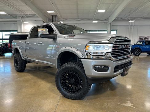 Used 2024 RAM 2500 Laramie w/ Safety Group AWD/4WD image 1