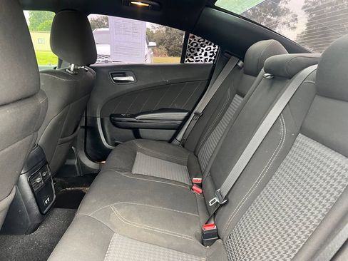 Used 2020 Dodge Charger SXT w/ Blacktop Package RWD image 7