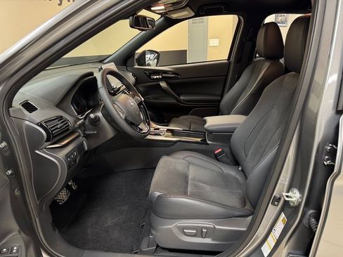 New 2026 Mitsubishi Eclipse Cross Black Edition image 8