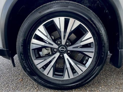 Certified 2023 Nissan Rogue SV image 32