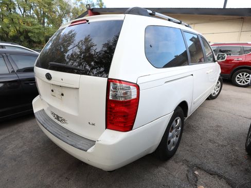 Used 2008 Kia Sedona LX image 6