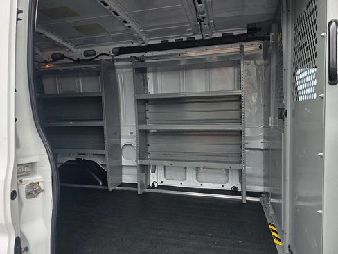 Used 2015 Ford Transit 250 148 Medium Roof image 13