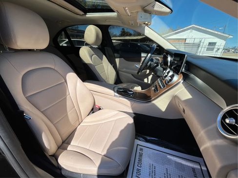Used 2020 Mercedes-Benz C 300 4MATIC Sedan image 24