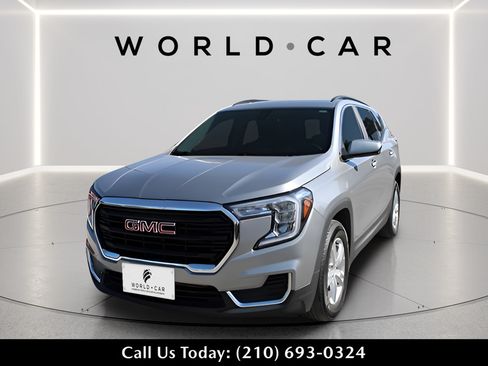 Used 2023 GMC Terrain SLE w/ Driver Convenience Package FWD image 3
