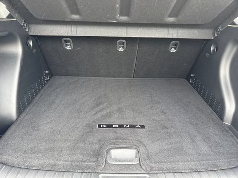 Used 2024 Hyundai Kona Limited FWD image 26