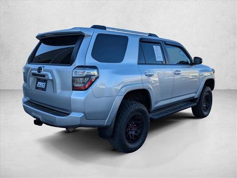 Used 2019 Toyota 4Runner SR5 image 5