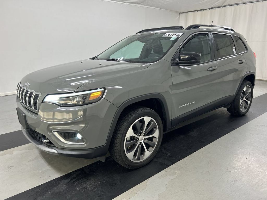 Used 2022 Jeep Cherokee Limited w/ Elite Package AWD/4WD image 5