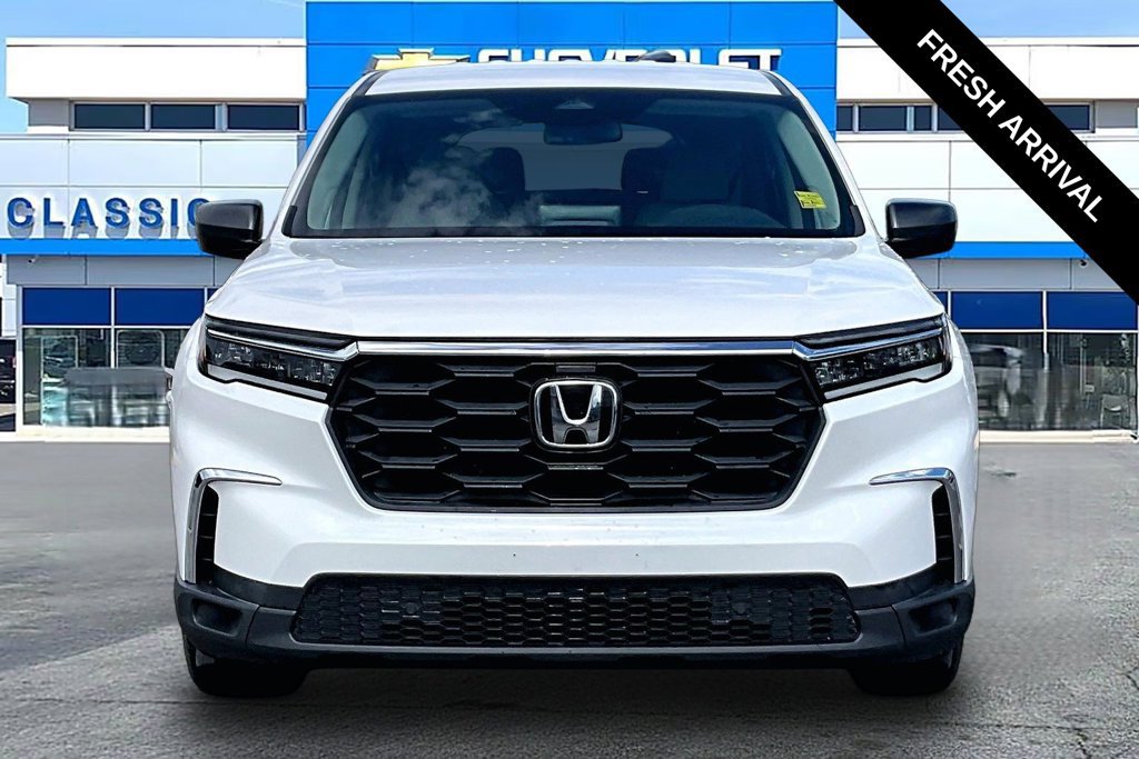Used 2023 Honda Pilot LX image 19