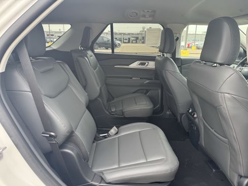New 2026 Ford Explorer Active w/ Active Comfort Package RWD image 54