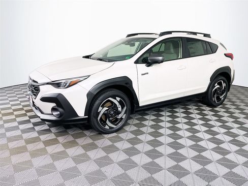 New 2026 Subaru Crosstrek 2.5i Limited w/ Crosstrek Mirror Package image 3