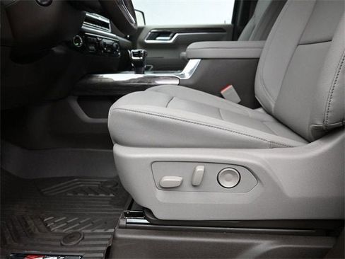 New 2026 Chevrolet Silverado 1500 LTZ w/ LTZ Premium Package image 19