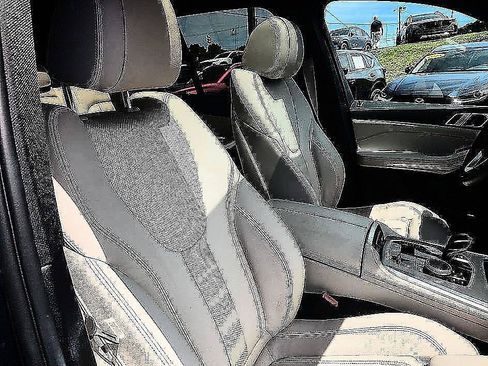 Used 2022 BMW X5 xDrive45e AWD/4WD image 35