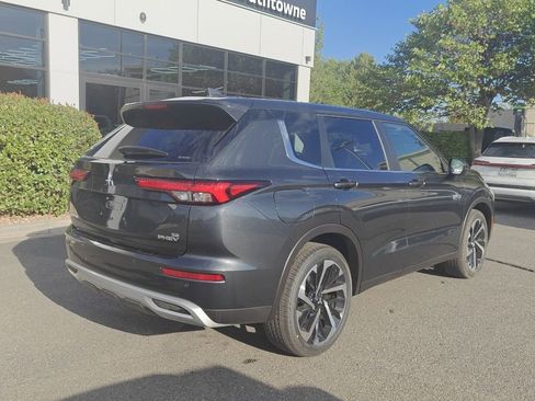 New 2025 Mitsubishi Outlander SE image 7