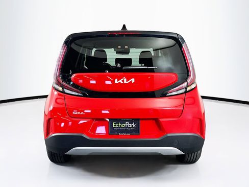 Used 2025 Kia Soul LX w/ LX Technology Package image 7