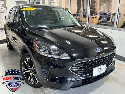 Used 2022 Ford Escape SE w/ SE Sport Appearance Package