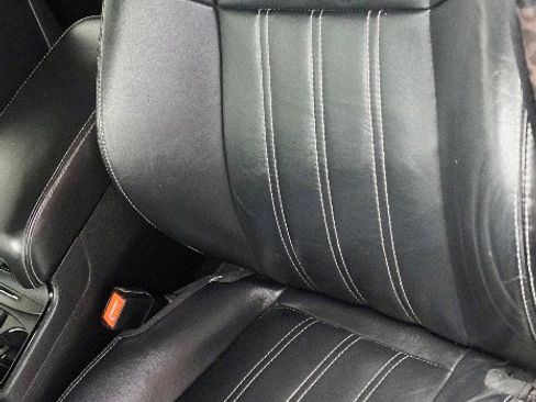 Used 2014 Chrysler 300 S image 4