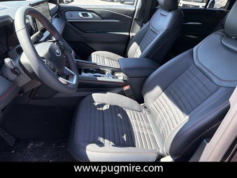 New 2026 Ford Explorer ST-Line w/ ST-Line Street Pack AWD/4WD image 9