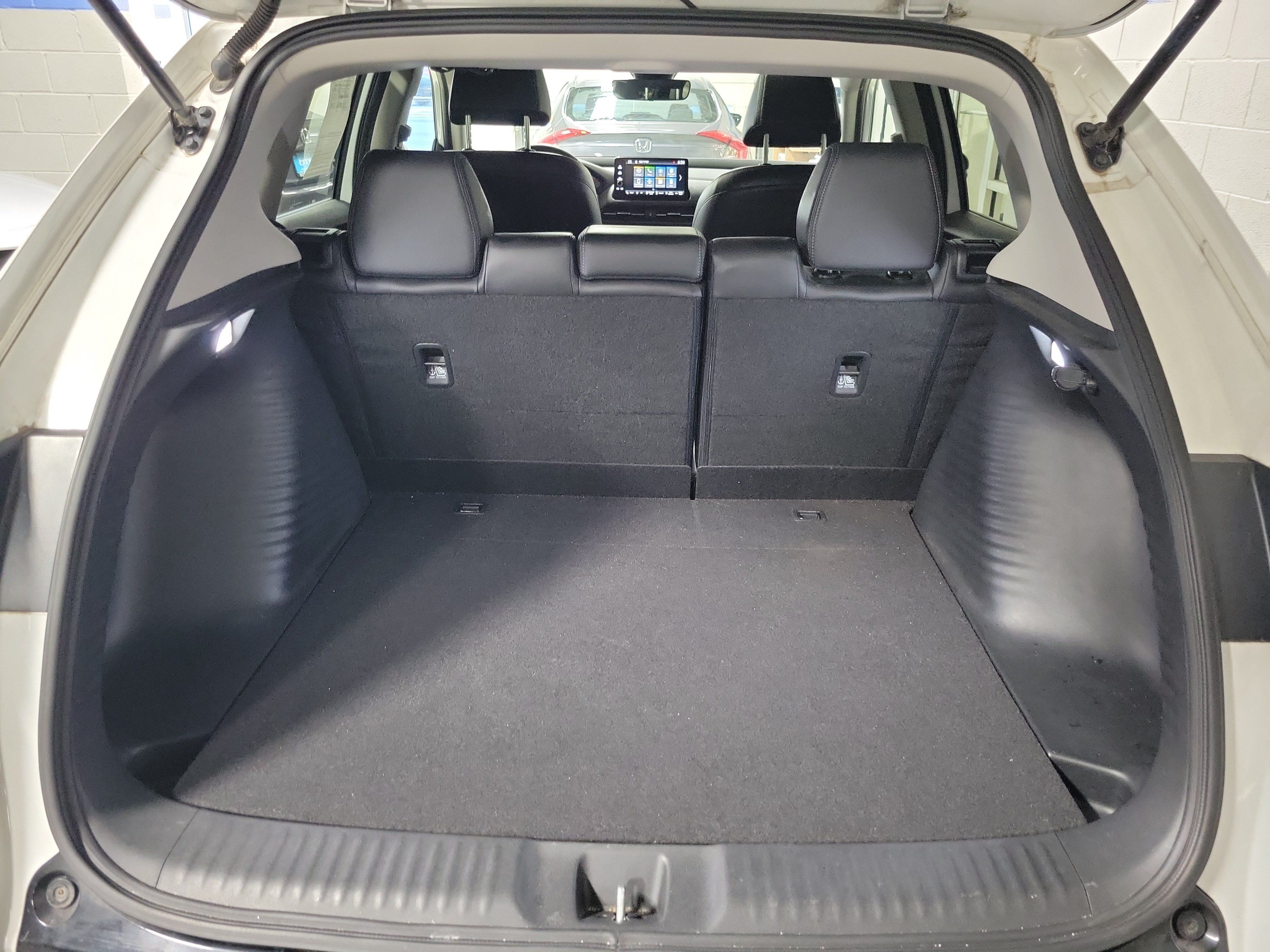 Certified 2024 Honda HR-V EX-L image 9