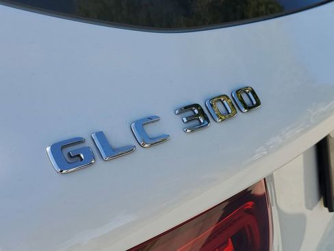Used 2021 Mercedes-Benz GLC 300 image 14