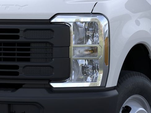 New 2026 Ford F350 XL AWD/4WD image 18