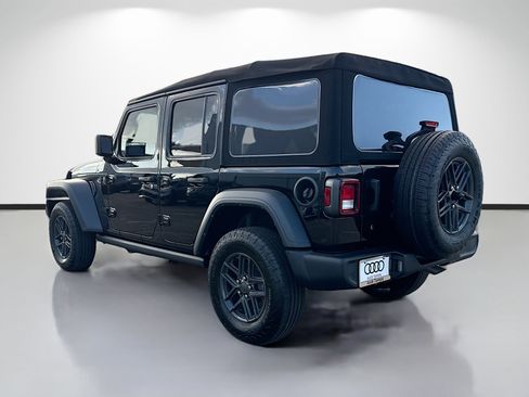 Used 2024 Jeep Wrangler Unlimited Sport AWD/4WD image 5