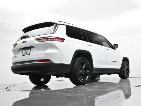 Used 2023 Jeep Grand Cherokee L Laredo AWD/4WD image 30