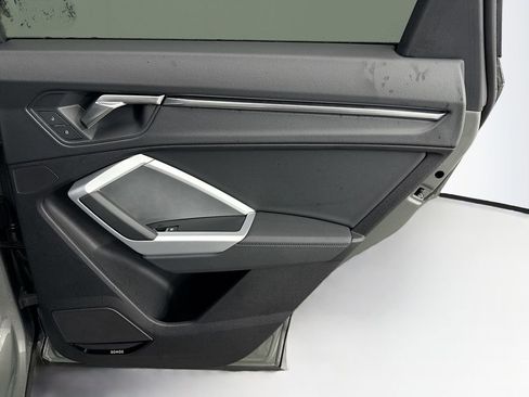 New 2025 Audi Q3 2.0T Premium image 25