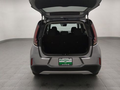Used 2025 Kia Soul LX image 29