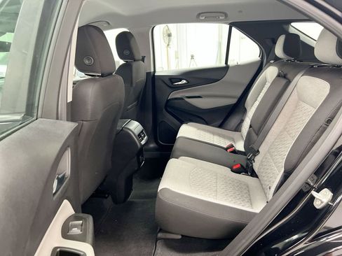 Used 2023 Chevrolet Equinox LS image 25