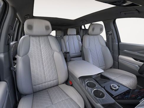 New 2025 Cadillac Escalade IQ Luxury 1 w/ LPO, Radiant Package image 16