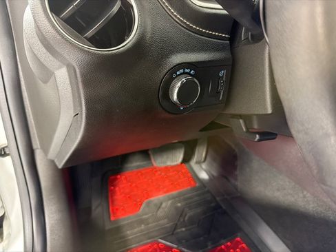 Used 2015 Chevrolet Camaro LS RWD image 14