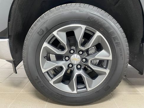 Used 2022 Chevrolet Silverado 1500 LT image 7