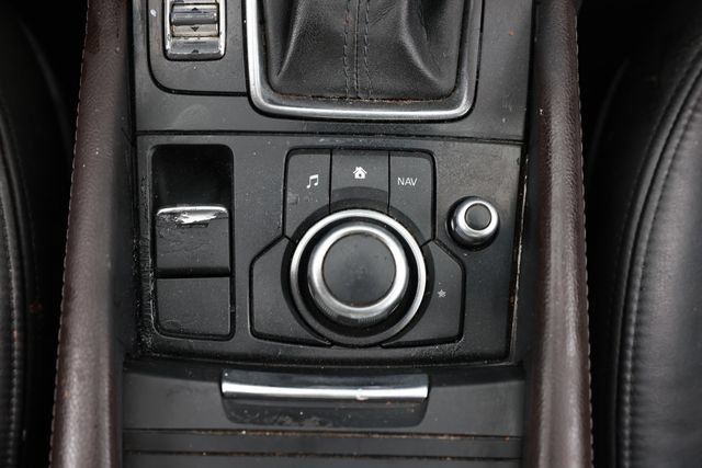 Used 2017 MAZDA MAZDA3 Touring FWD image 45