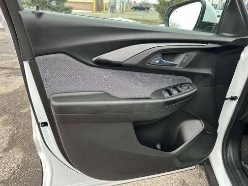 Certified 2022 Chevrolet TrailBlazer LT w/ Convenience Package image 7